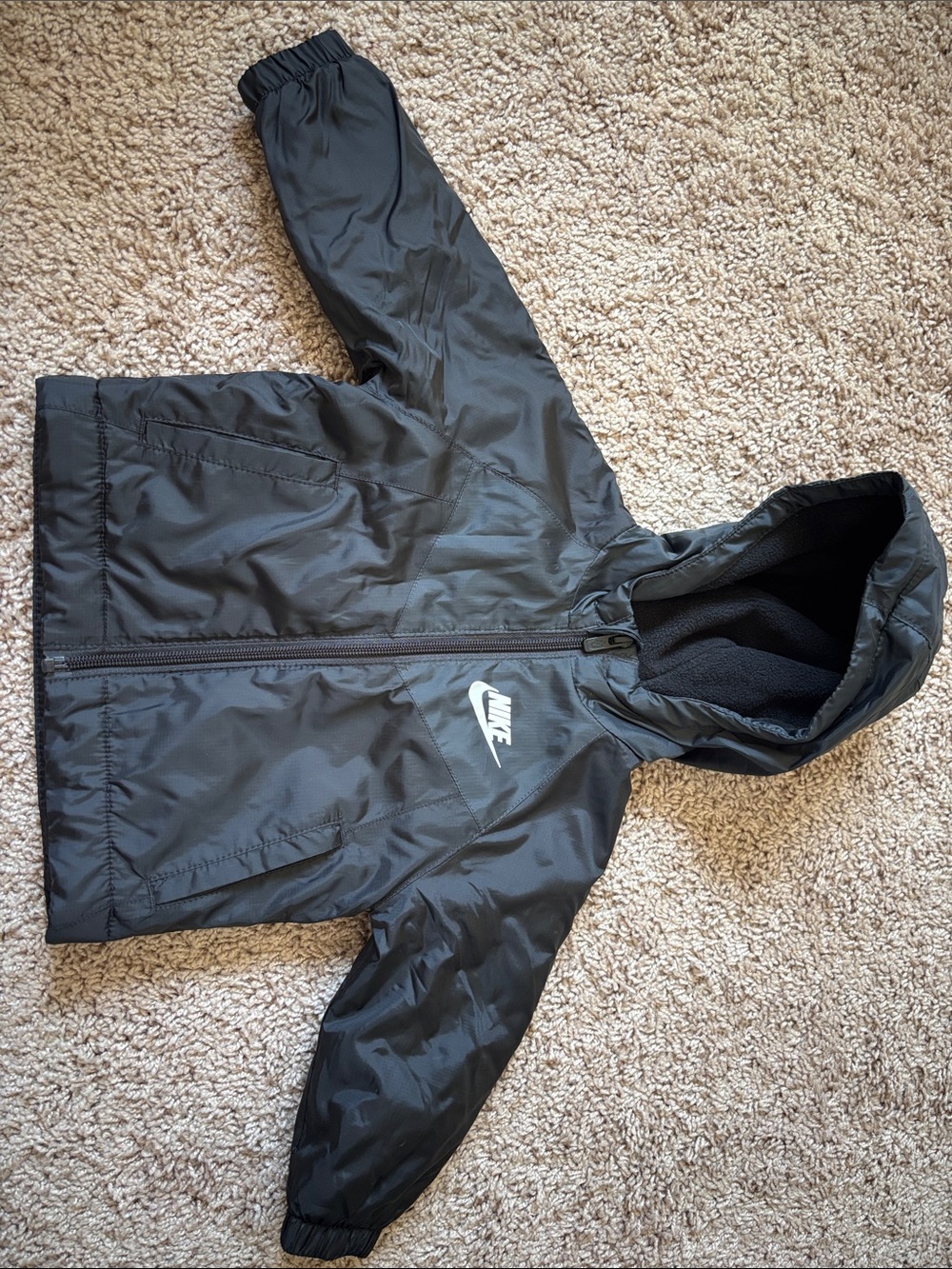 Nike kids Hooded Rain Jacket with White Logo - new